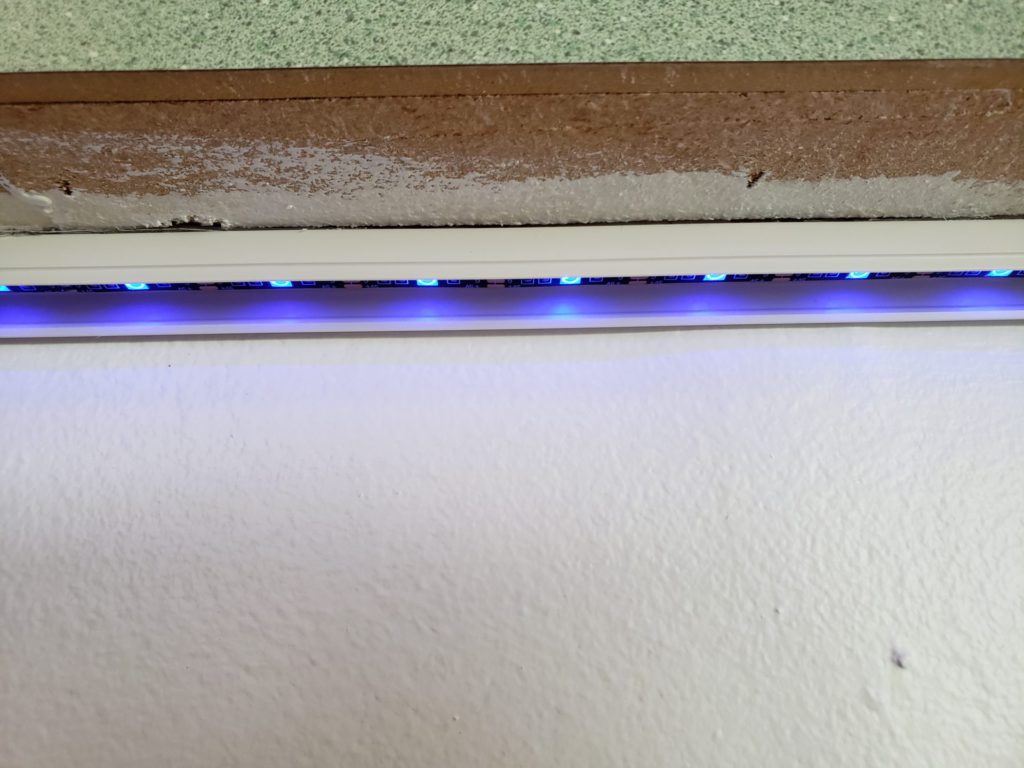 under cabinet lighting LED strips